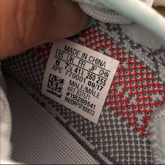 Blue tint yeezys - Picture 5 of 7